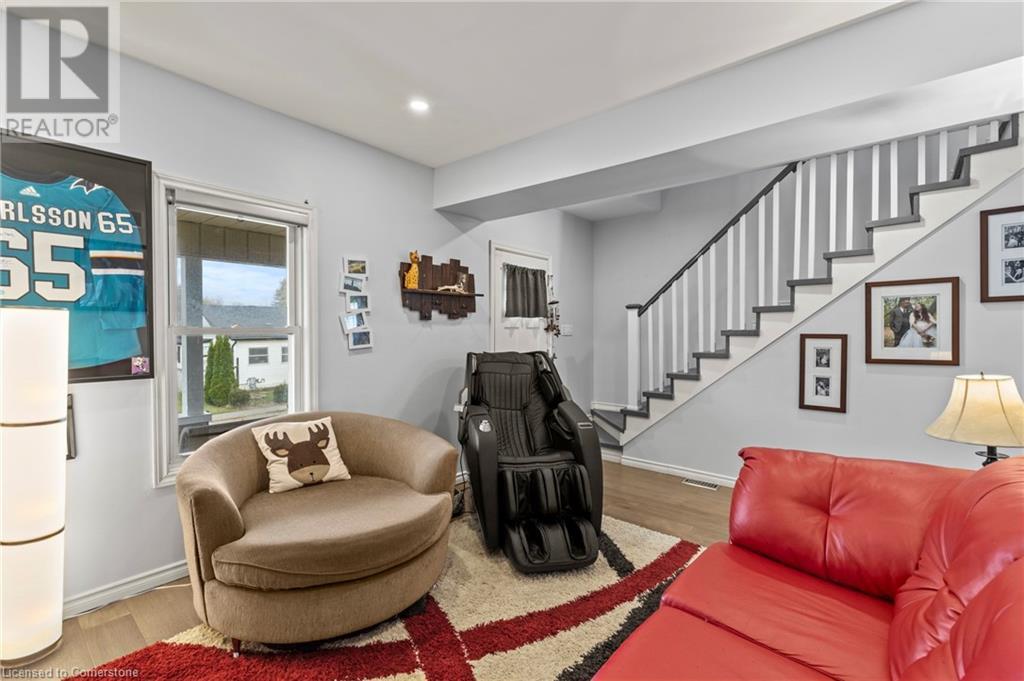 55 Albert Street W, Thorold, Ontario  L2V 2G6 - Photo 8 - 40673399