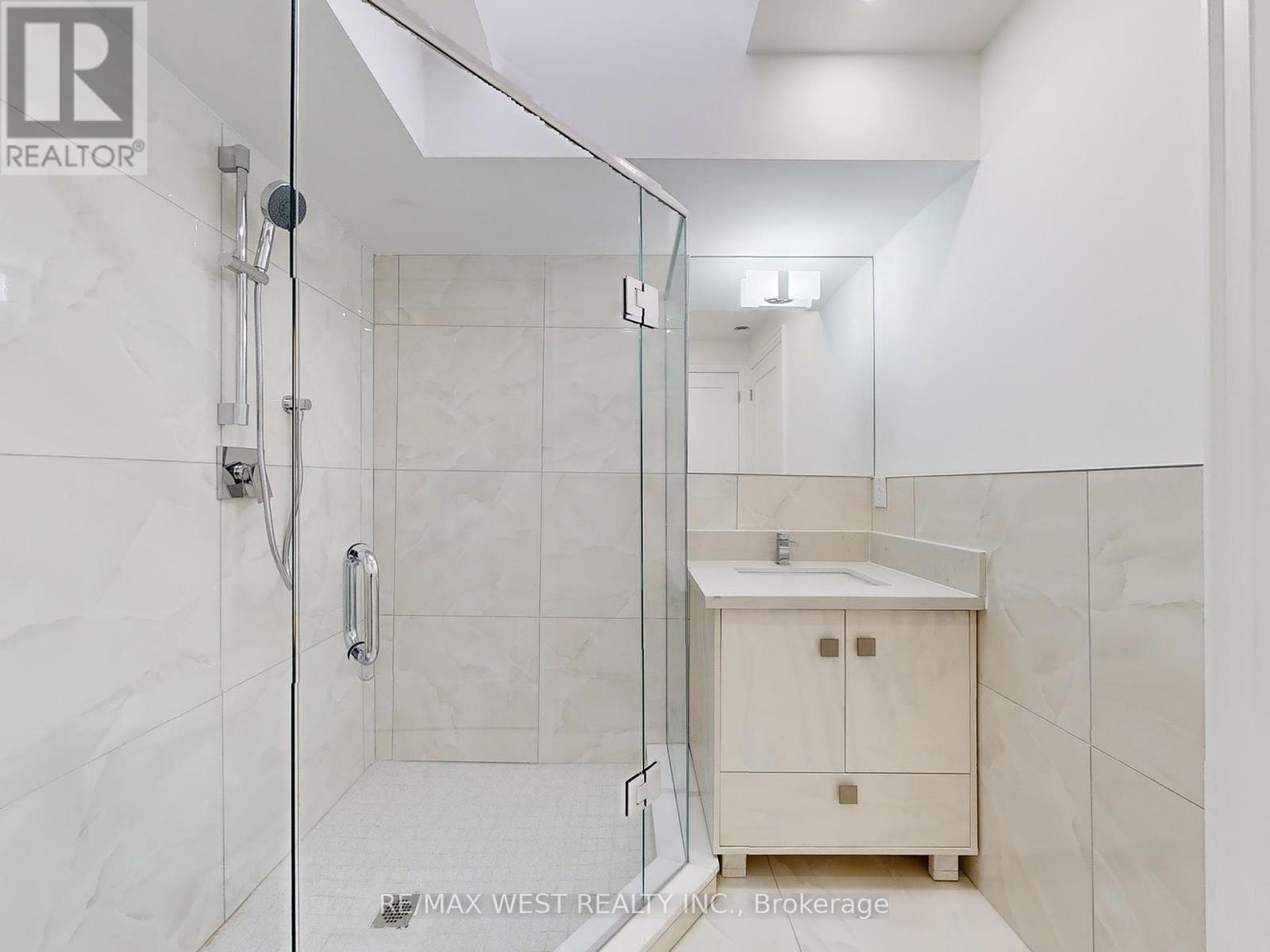 1 - 1618 Bayview Avenue, Toronto, Ontario  M4G 3B7 - Photo 23 - C10403074