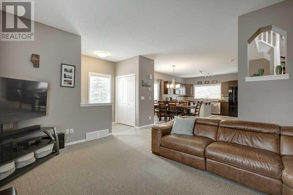 126 Drake Landing Loop, Okotoks, Alberta  T1S 0G8 - Photo 3 - A2176337