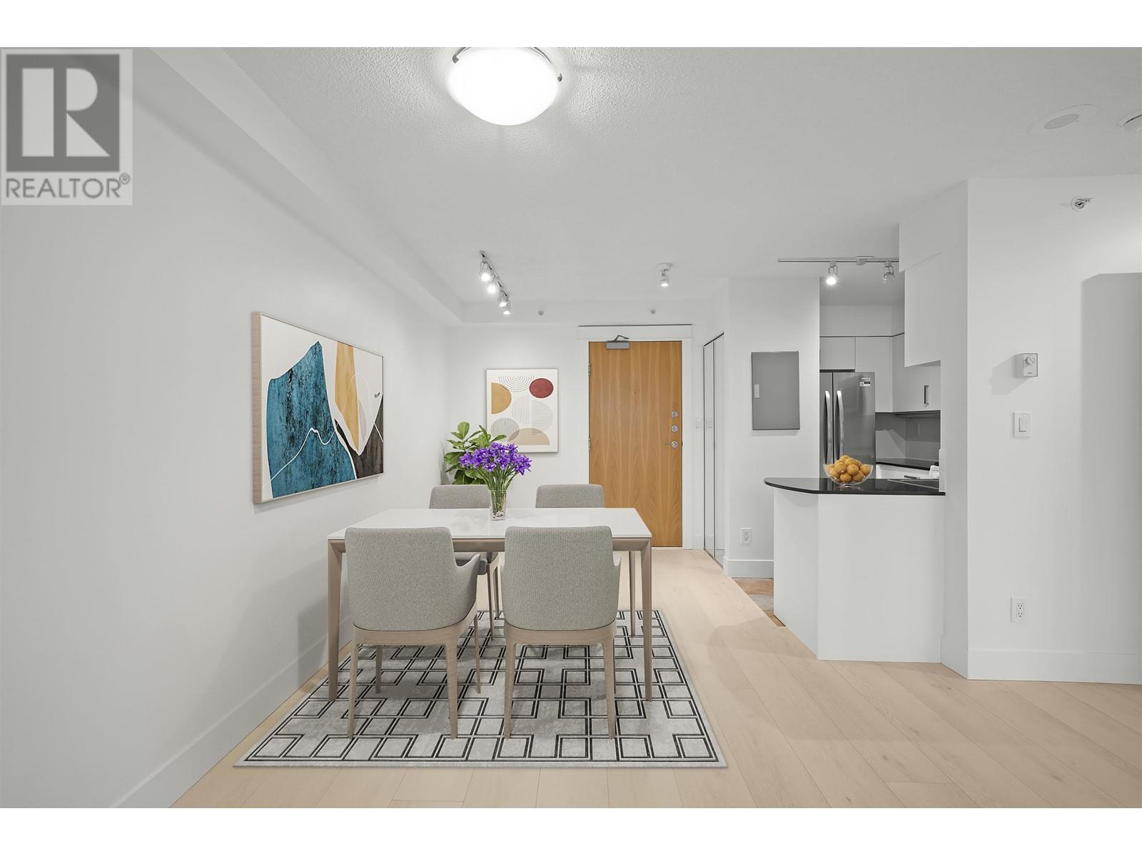 2501 63 Keefer Place, Vancouver, British Columbia  V6B 6N6 - Photo 3 - R2941329