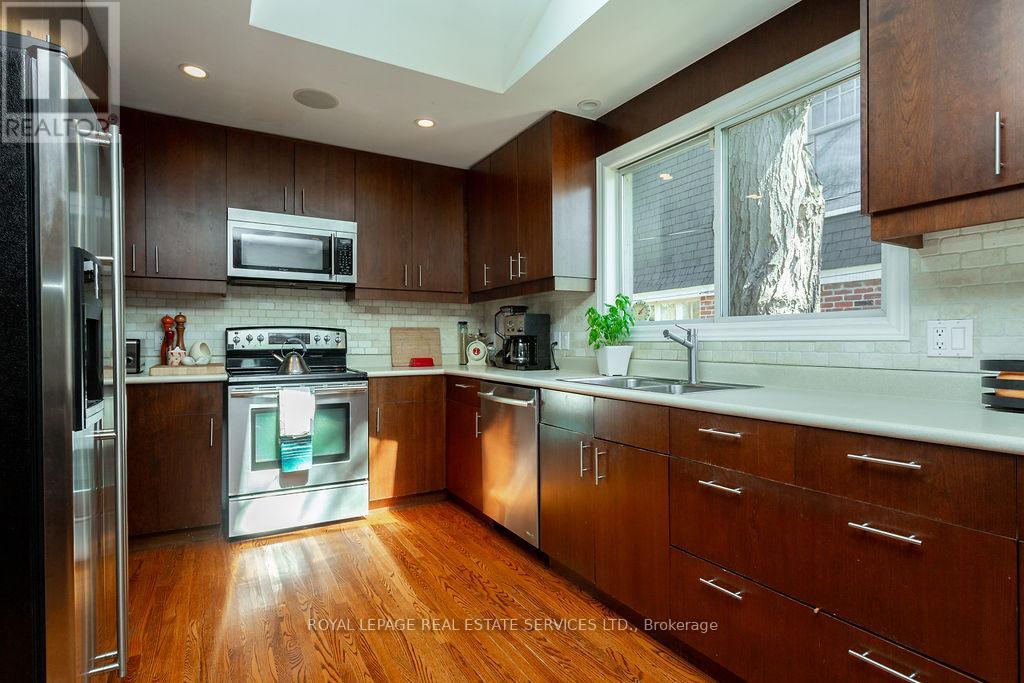 319 Macdonald Road, Oakville, Ontario  L6J 2A8 - Photo 15 - W10406730