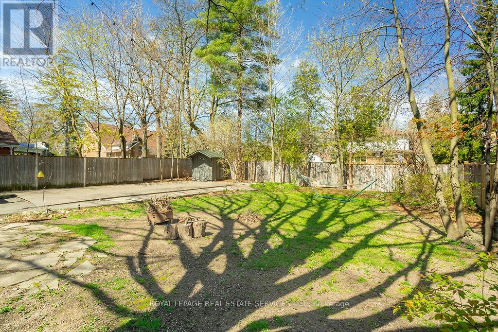319 Macdonald Road, Oakville, Ontario  L6J 2A8 - Photo 5 - W10406730