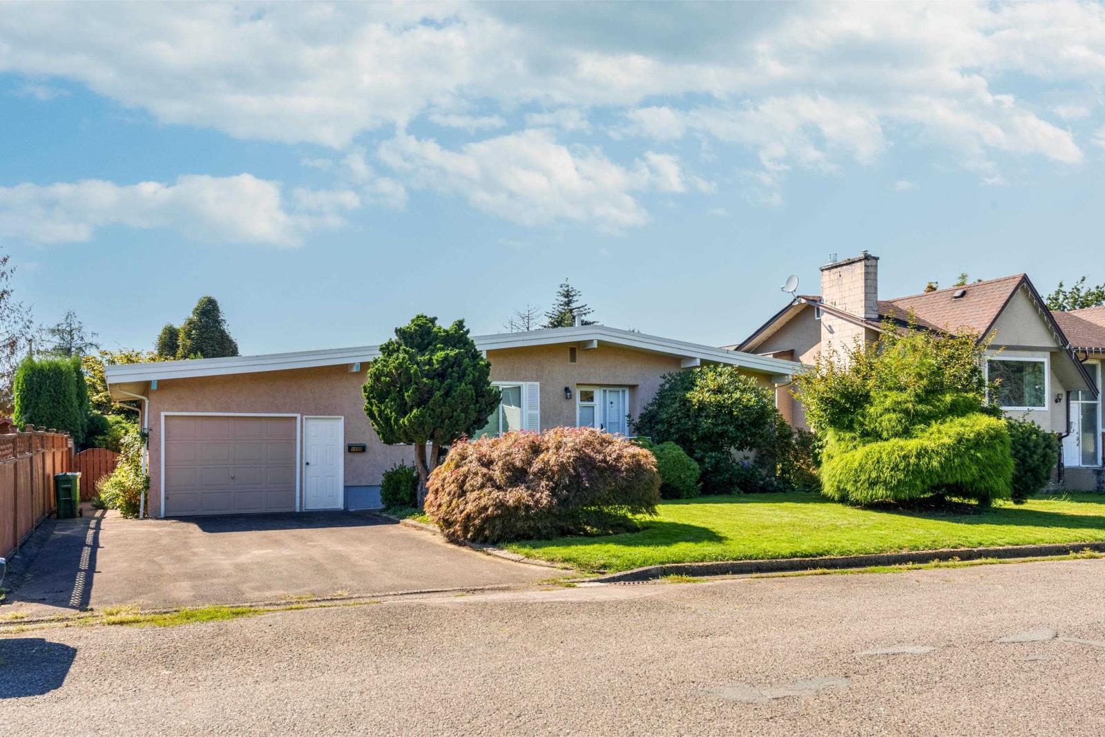 9835 Angus Drive, Chilliwack, British Columbia  V2P 6A8 - Photo 1 - R2941575