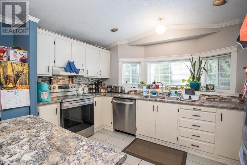 27201 Lougheed Highway, Maple Ridge, British Columbia  V2W 1M4 - Photo 8 - R2941499
