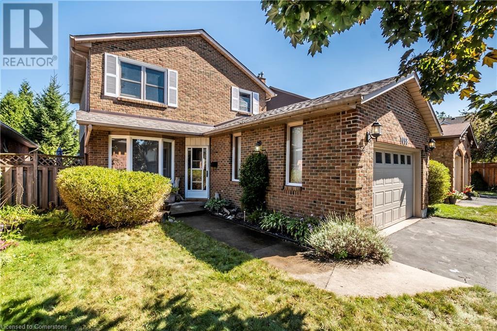 1098 Stephenson Drive, Burlington, Ontario  L7S 2A8 - Photo 2 - 40673107