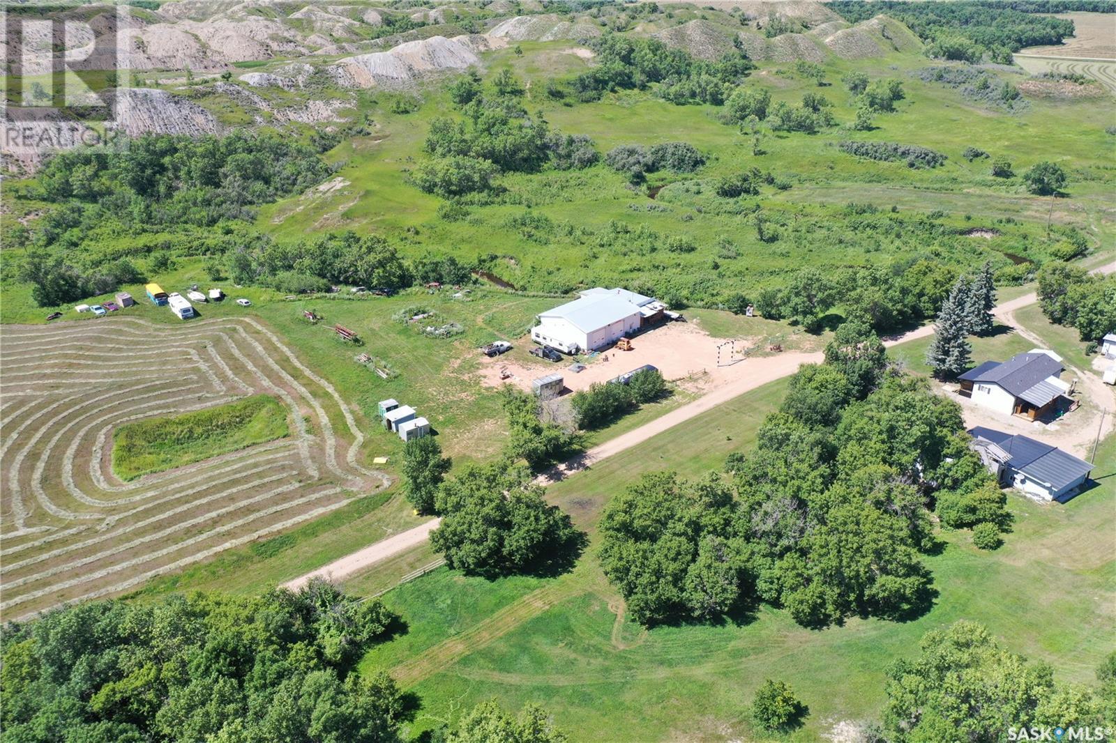 Langen Homestead Acreage, Estevan Rm No. 5, Saskatchewan  S0C 0M0 - Photo 5 - SK987536