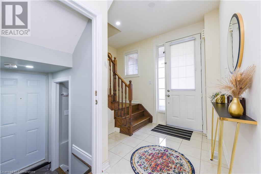 69 Vezna Crescent, Brampton, Ontario  L6X 5K4 - Photo 7 - 40673505