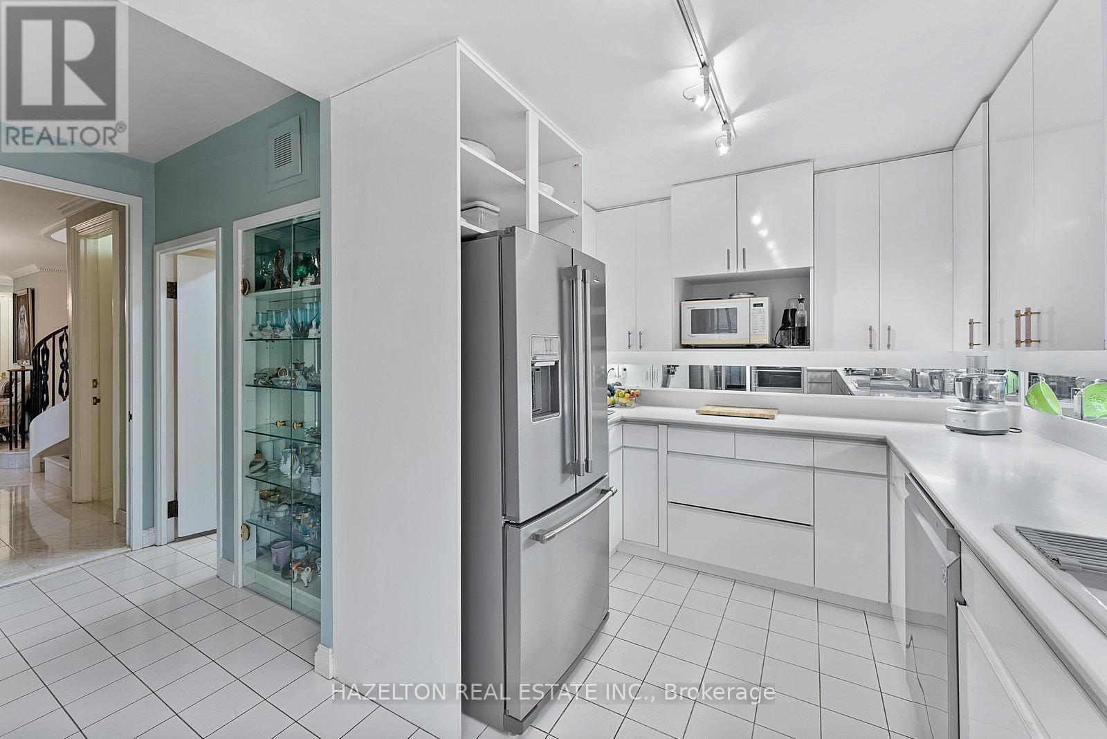 402 - 18a Hazelton Avenue, Toronto, Ontario  M5R 2E2 - Photo 15 - C9308140