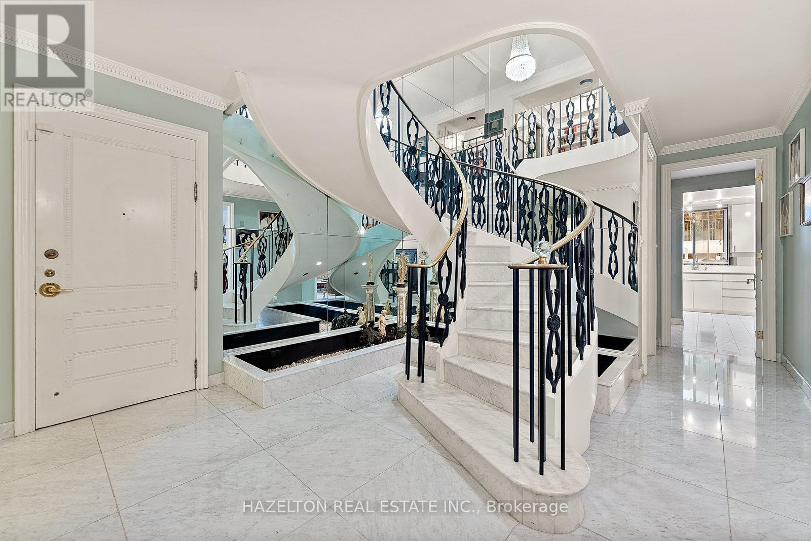 Property at 402 - 18A HAZELTON AVENUE image 3