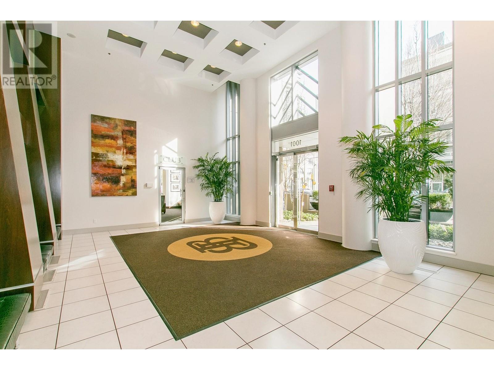 Listing Picture 2 of 17 : 2205 1001 HOMER STREET, Vancouver / 溫哥華 - 魯藝地產 Yvonne Lu Group - MLS Medallion Club Member