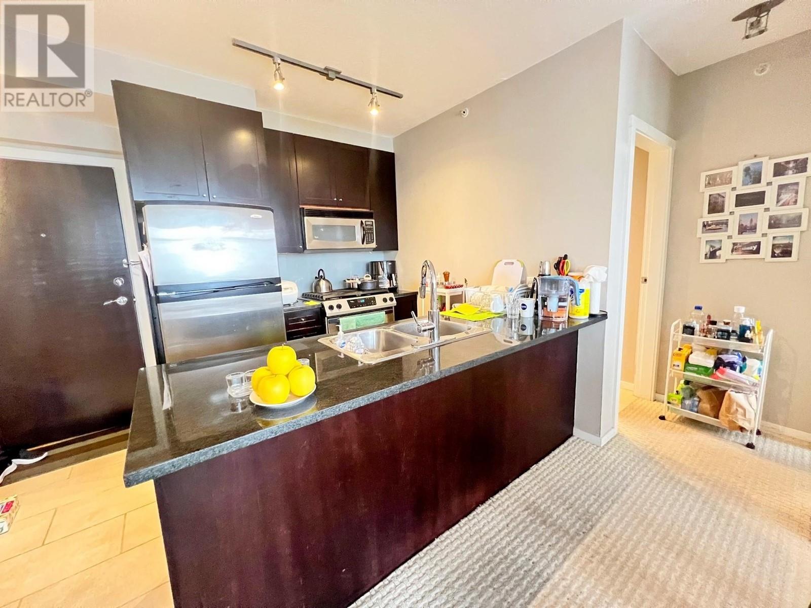 Listing Picture 7 of 17 : 2205 1001 HOMER STREET, Vancouver / 溫哥華 - 魯藝地產 Yvonne Lu Group - MLS Medallion Club Member