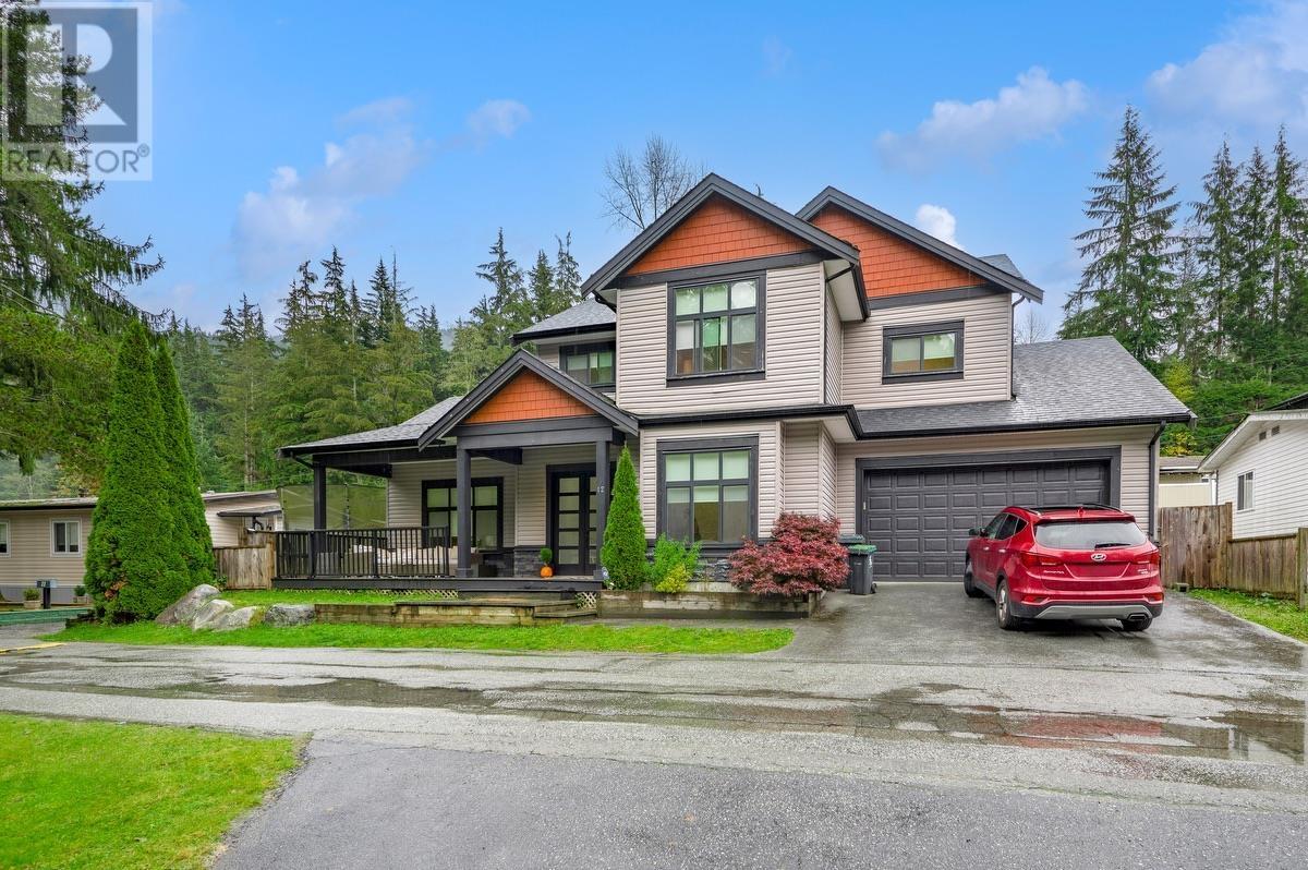 Property at 12 3295 SUNNYSIDE ROAD image 1