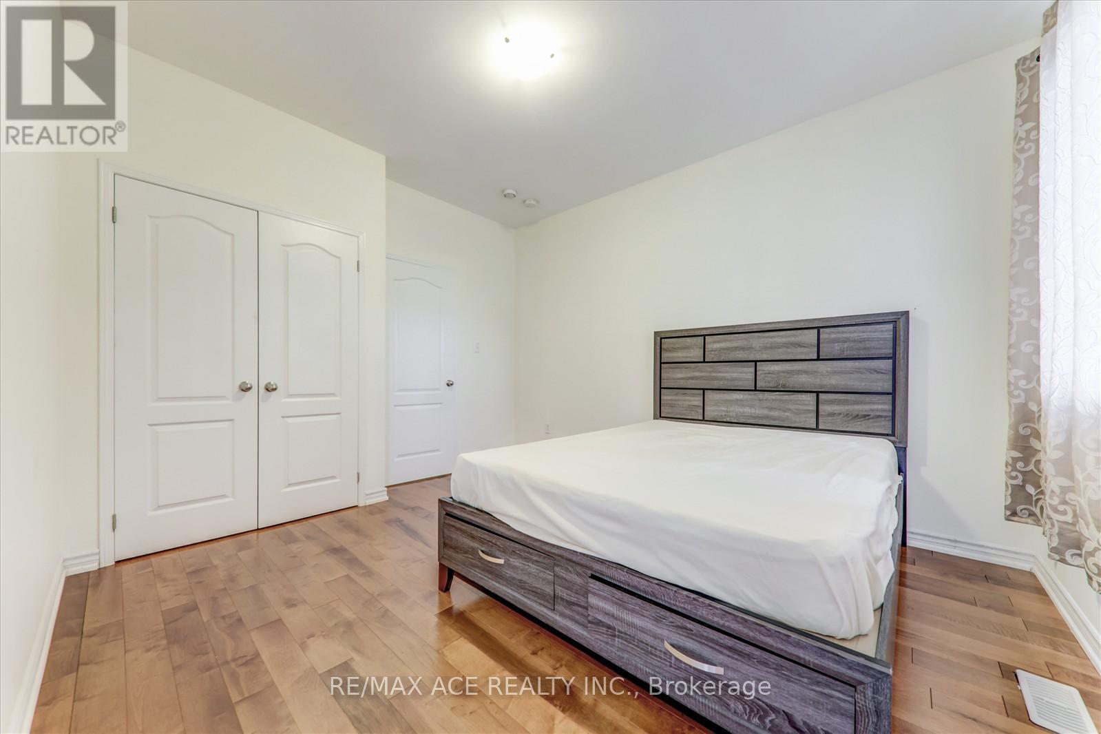 205 South Ocean Drive, Oshawa (Windfields), Ontario  L1L 0K4 - Photo 26 - E10407034