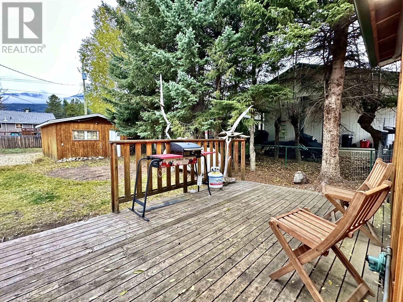 1272 3rd Avenue, Valemount, British Columbia  V0E 2Z0 - Photo 15 - R2941671