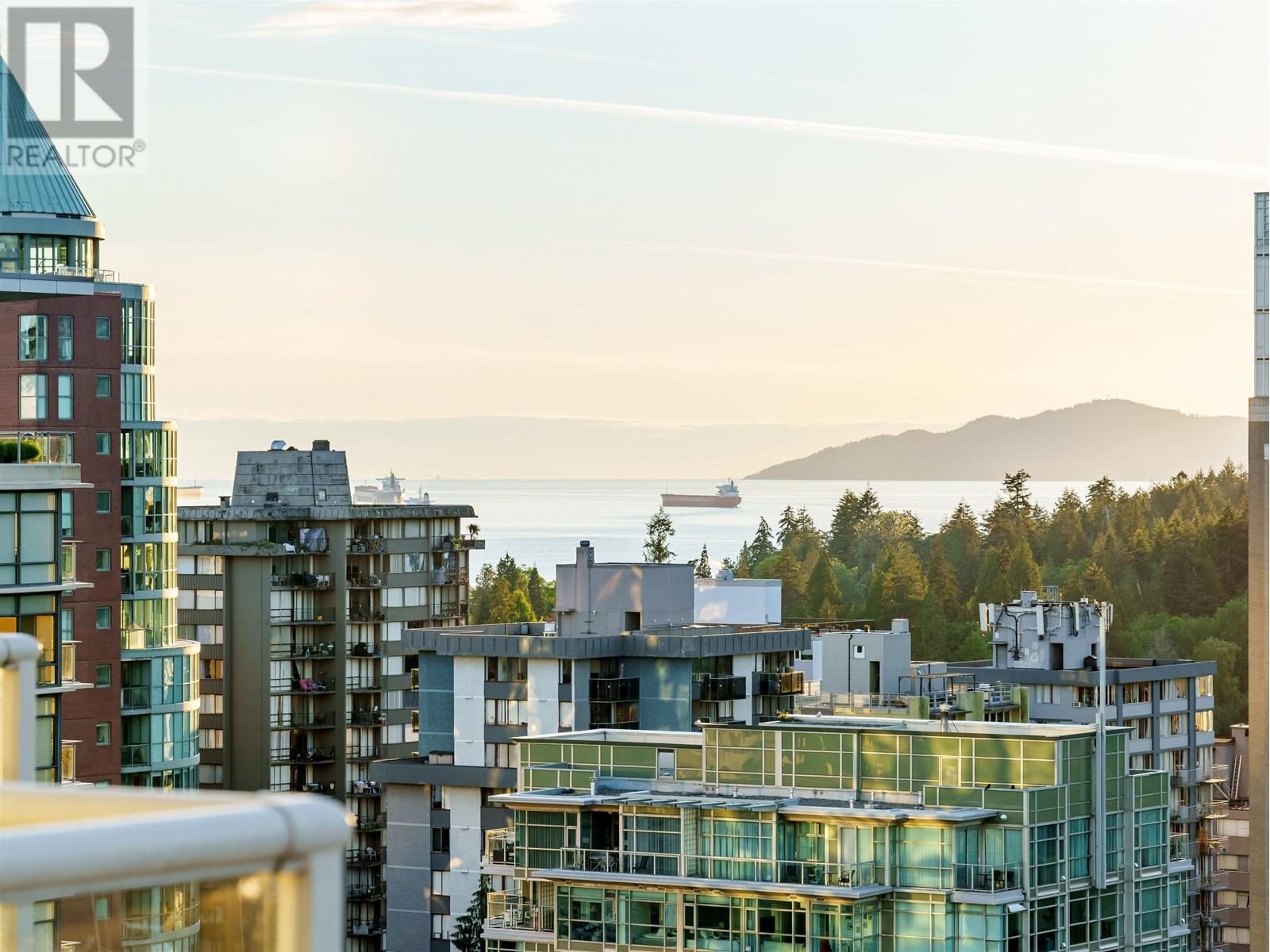 Listing Picture 12 of 40 : PH3 1790 BAYSHORE DRIVE, Vancouver / 溫哥華 - 魯藝地產 Yvonne Lu Group - MLS Medallion Club Member