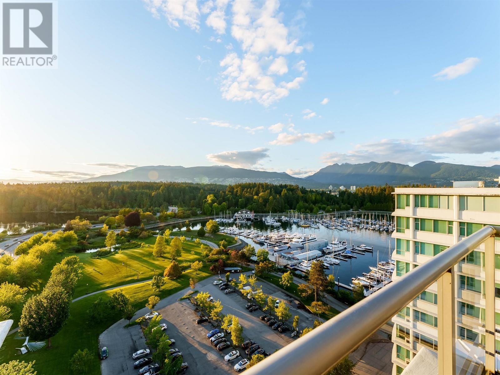 Listing Picture 26 of 40 : PH3 1790 BAYSHORE DRIVE, Vancouver / 溫哥華 - 魯藝地產 Yvonne Lu Group - MLS Medallion Club Member