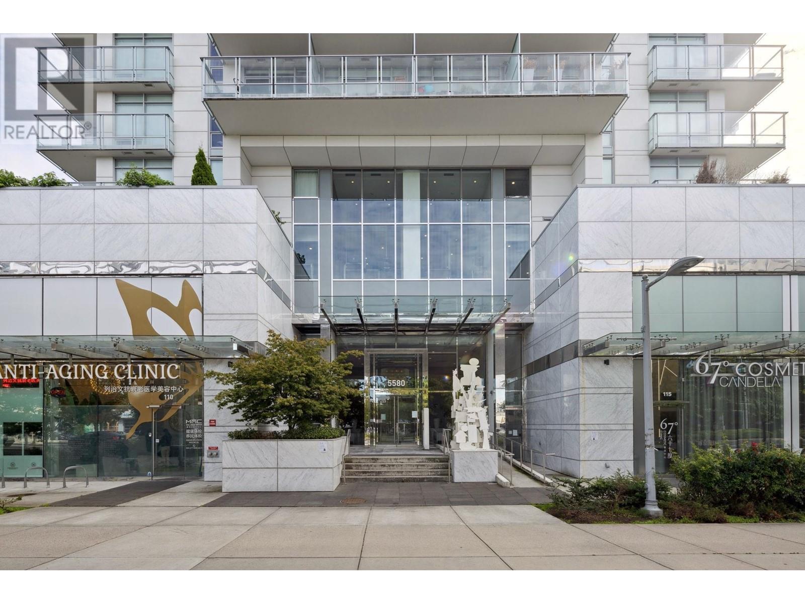 Listing Picture 2 of 40 : 1607 5580 NO. 3 ROAD, Richmond / 烈治文 - 魯藝地產 Yvonne Lu Group - MLS Medallion Club Member