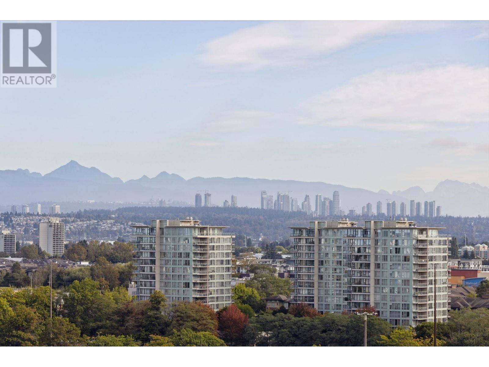 Listing Picture 35 of 40 : 1607 5580 NO. 3 ROAD, Richmond / 烈治文 - 魯藝地產 Yvonne Lu Group - MLS Medallion Club Member