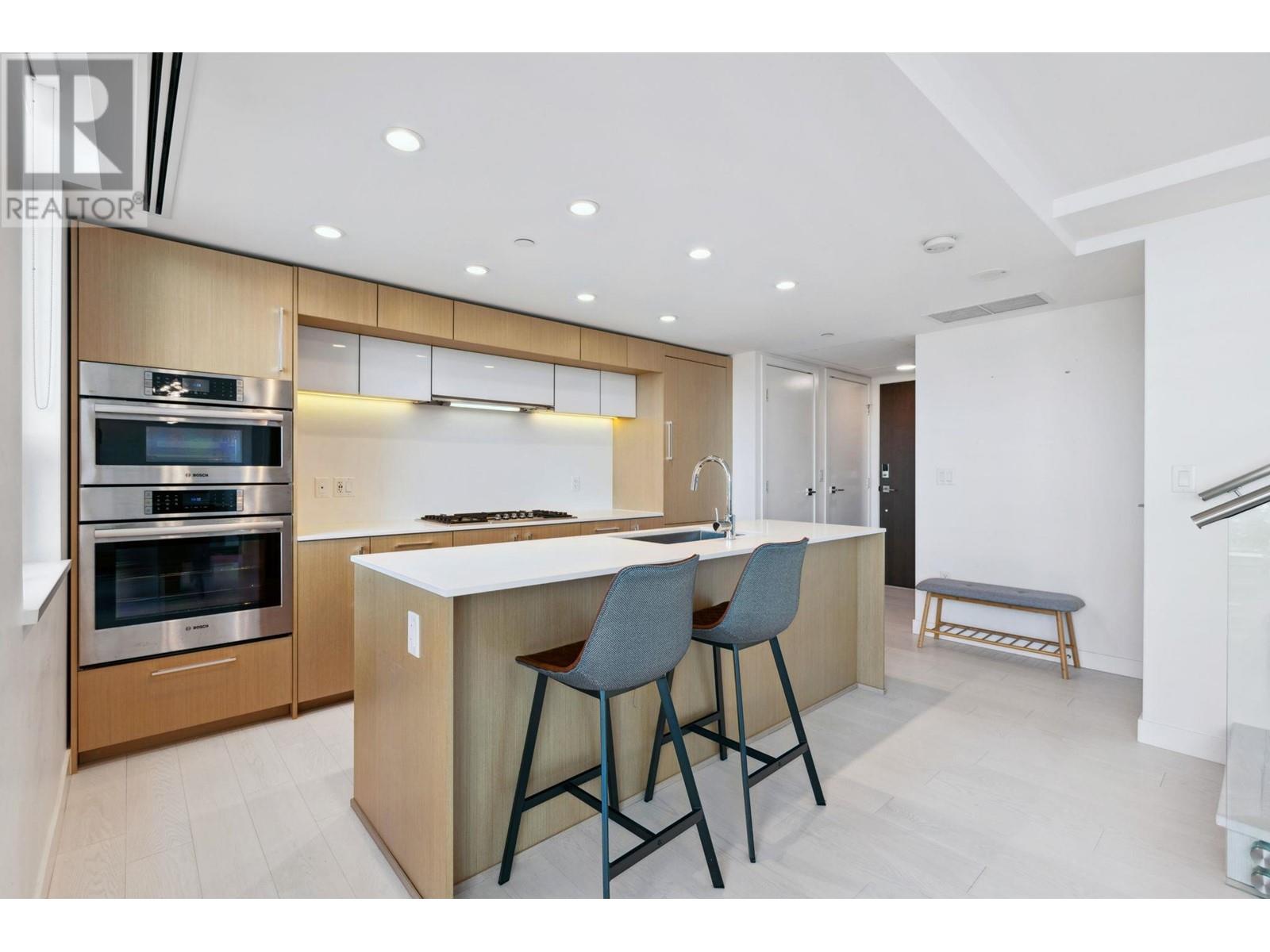 Listing Picture 8 of 40 : 1607 5580 NO. 3 ROAD, Richmond / 烈治文 - 魯藝地產 Yvonne Lu Group - MLS Medallion Club Member