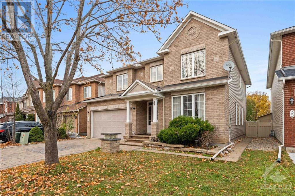 33 Valencia StreetOttawa, Ontario  K2G 6T1 - Photo 2 - X10411057