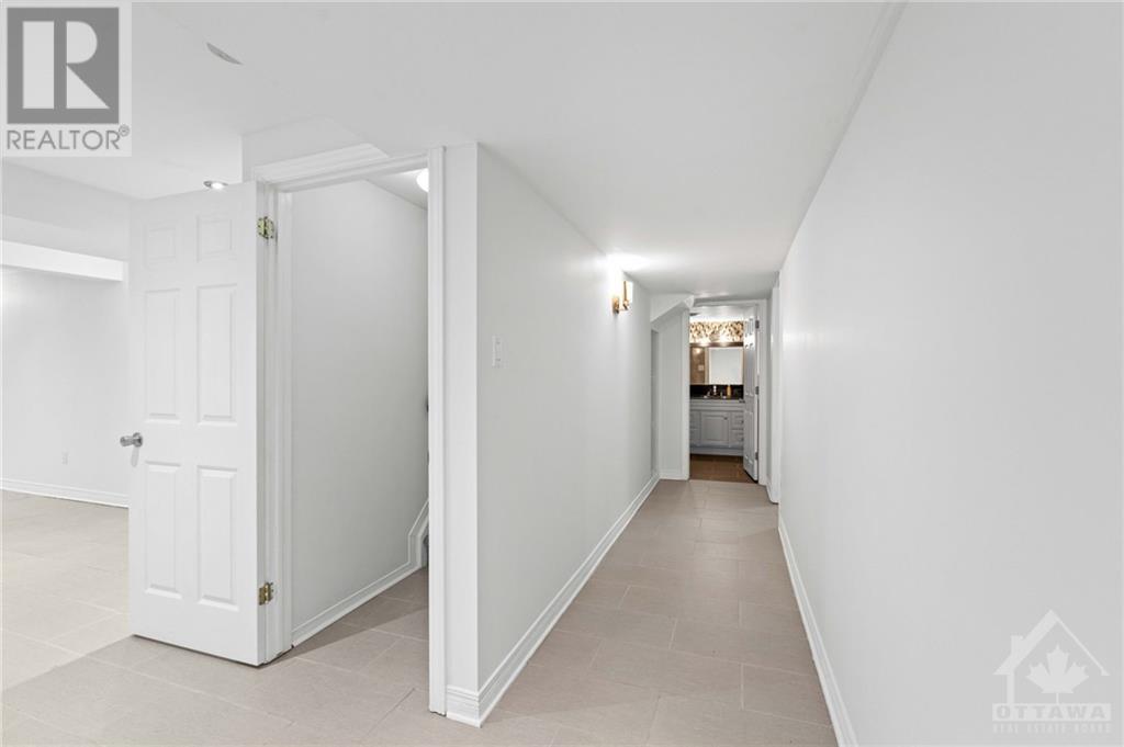 33 Valencia StreetOttawa, Ontario  K2G 6T1 - Photo 24 - X10411057