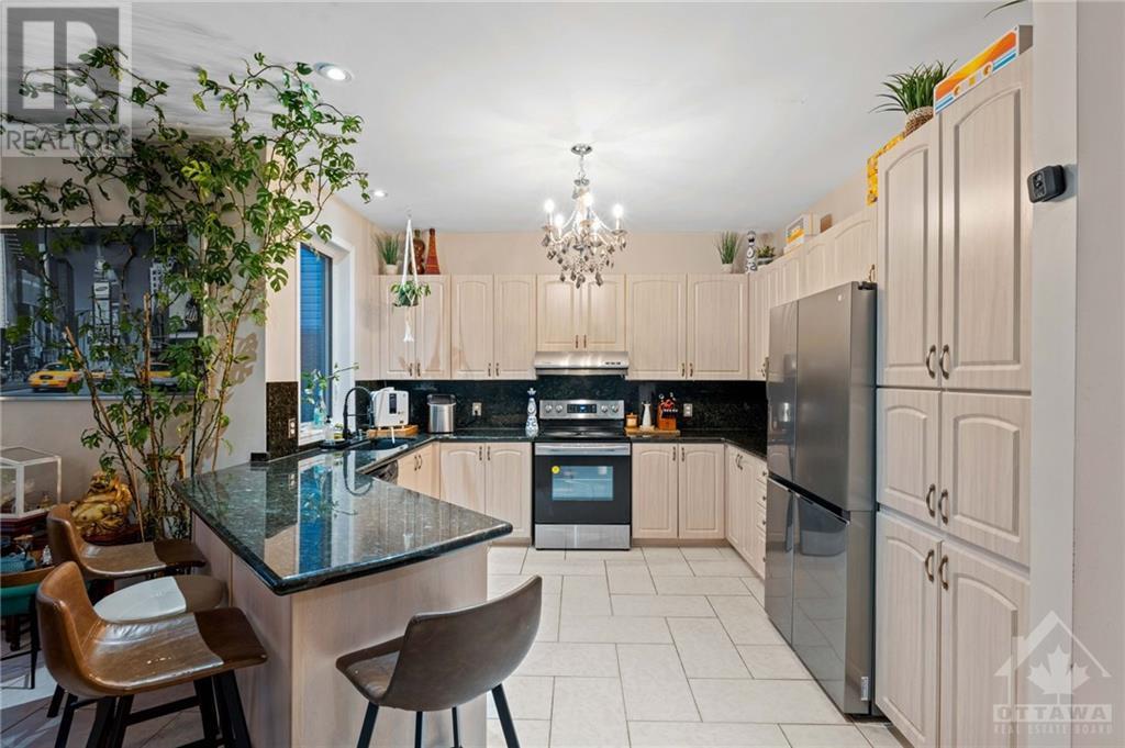 33 Valencia StreetOttawa, Ontario  K2G 6T1 - Photo 7 - X10411057