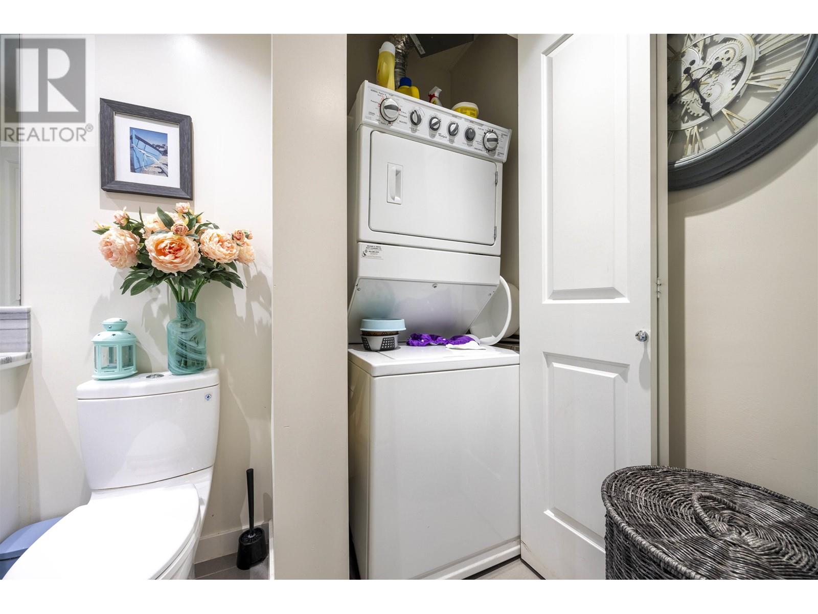 Listing Picture 18 of 28 : 2503 4880 BENNETT STREET, Burnaby / 本拿比 - 魯藝地產 Yvonne Lu Group - MLS Medallion Club Member