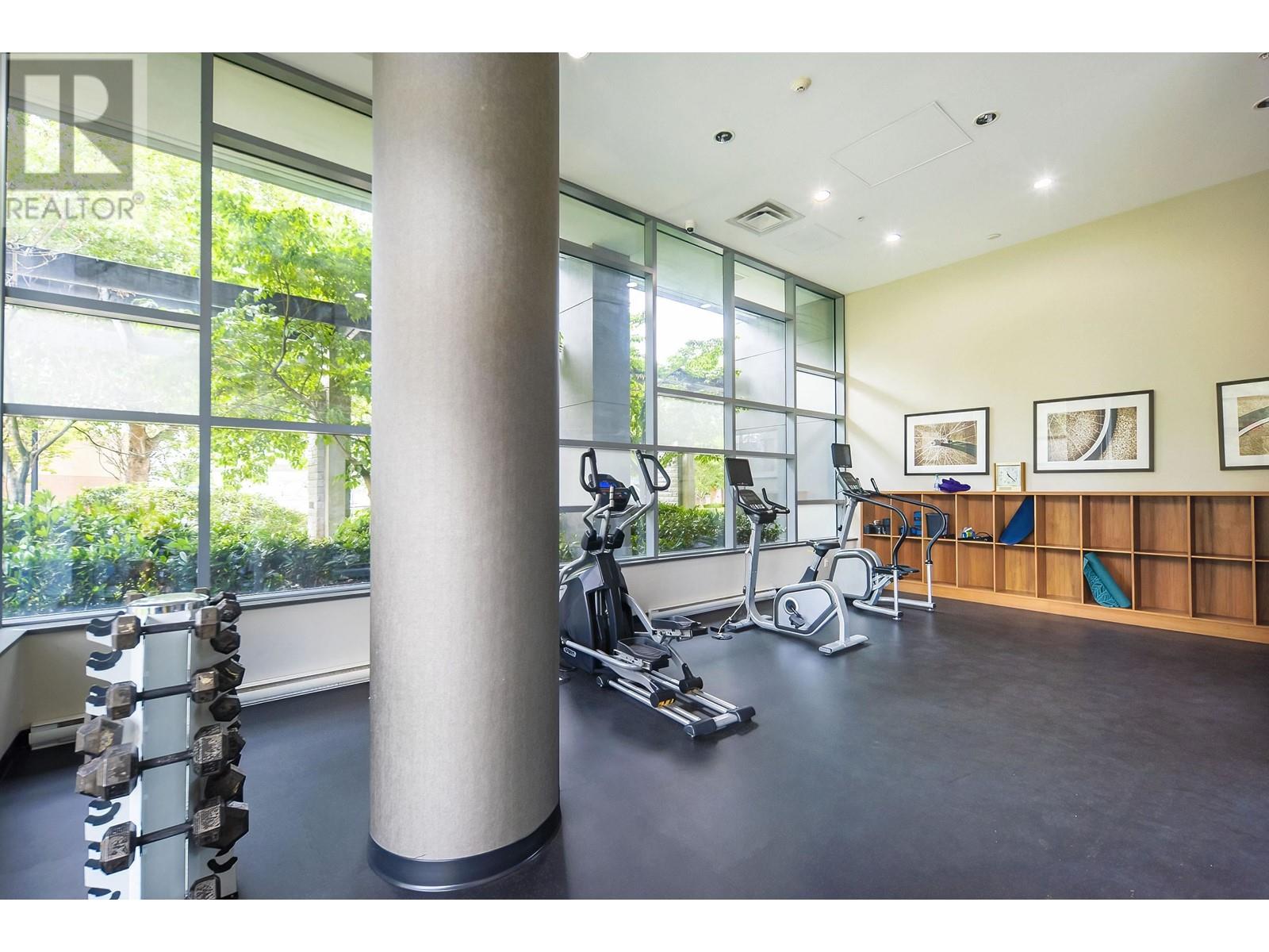 Listing Picture 23 of 28 : 2503 4880 BENNETT STREET, Burnaby / 本拿比 - 魯藝地產 Yvonne Lu Group - MLS Medallion Club Member