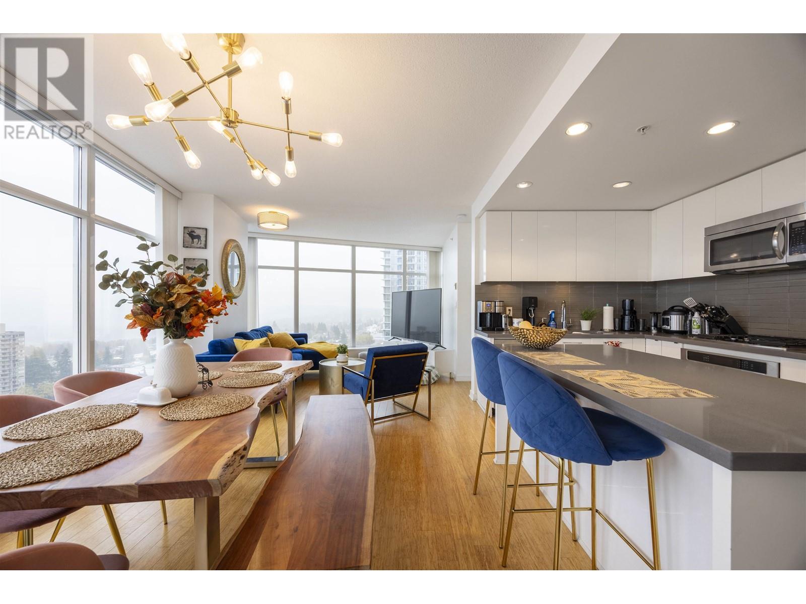 Listing Picture 5 of 28 : 2503 4880 BENNETT STREET, Burnaby / 本拿比 - 魯藝地產 Yvonne Lu Group - MLS Medallion Club Member