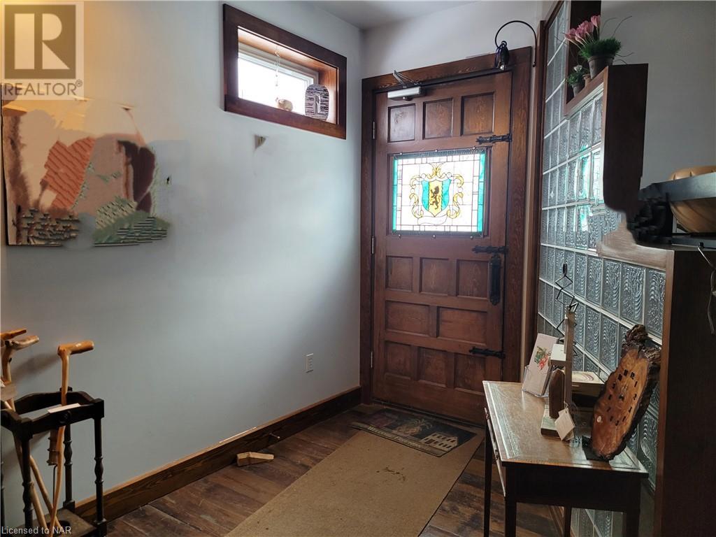 1 Clarence Street, Port Colborne, Ontario  L3K 3E7 - Photo 2 - 40625263