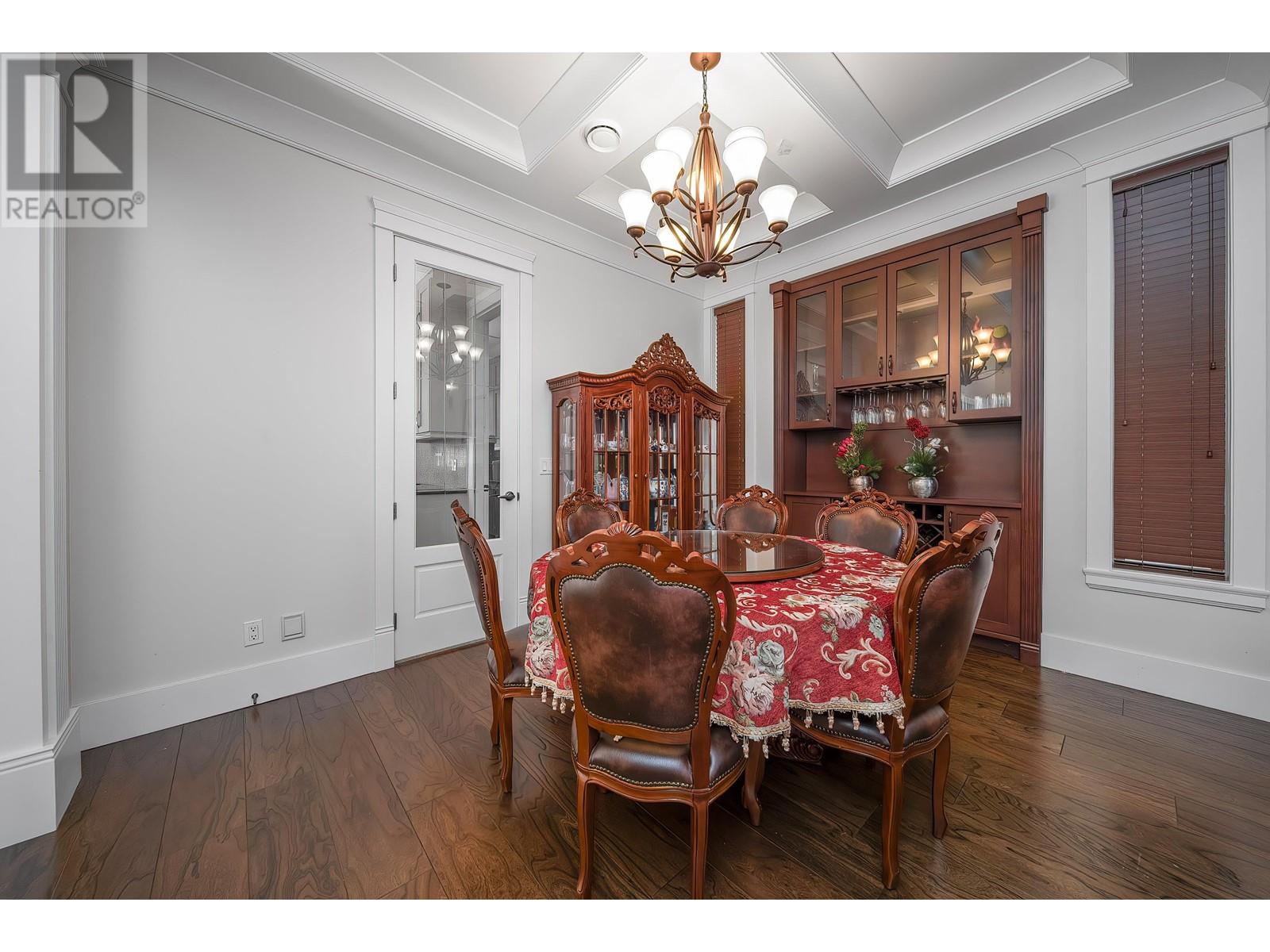 Listing Picture 17 of 29 : 9660 SAUNDERS ROAD, Richmond / 烈治文 - 魯藝地產 Yvonne Lu Group - MLS Medallion Club Member