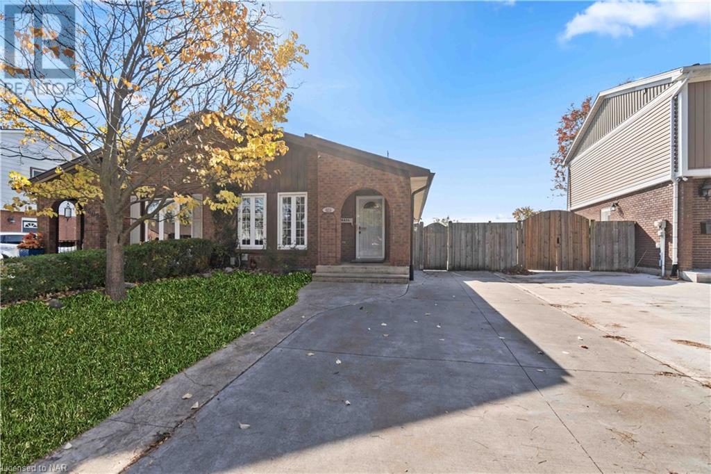 6604 Harmony Avenue, Niagara Falls, Ontario  L2H 1Z4 - Photo 3 - 40671451