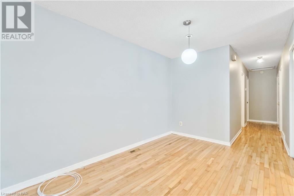 6604 Harmony Avenue, Niagara Falls, Ontario  L2H 1Z4 - Photo 12 - 40671451