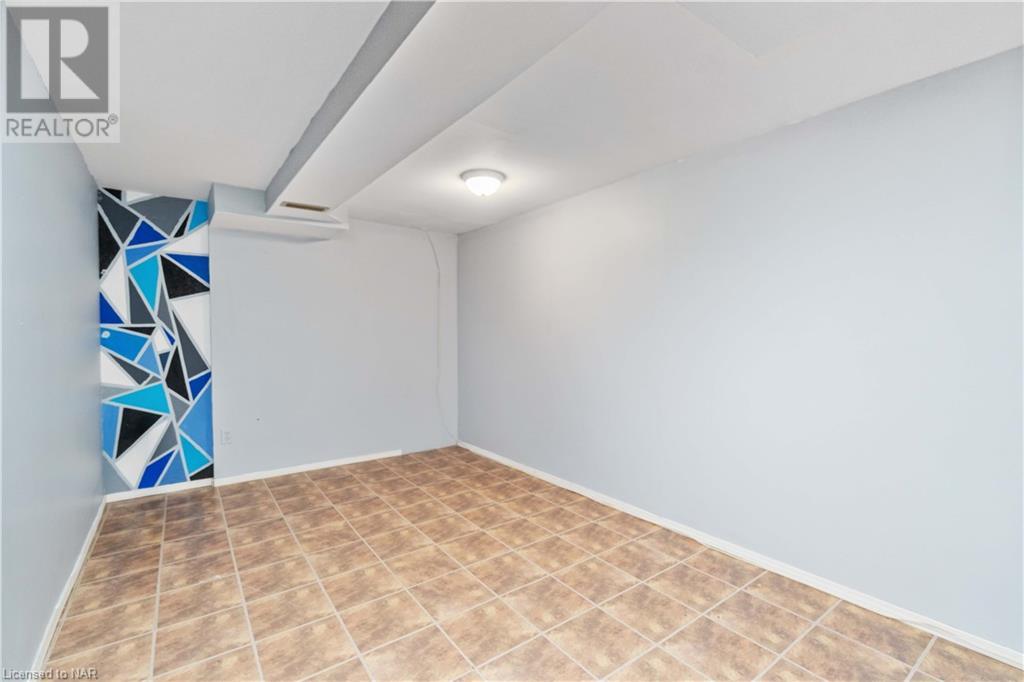 6604 Harmony Avenue, Niagara Falls, Ontario  L2H 1Z4 - Photo 32 - 40671451