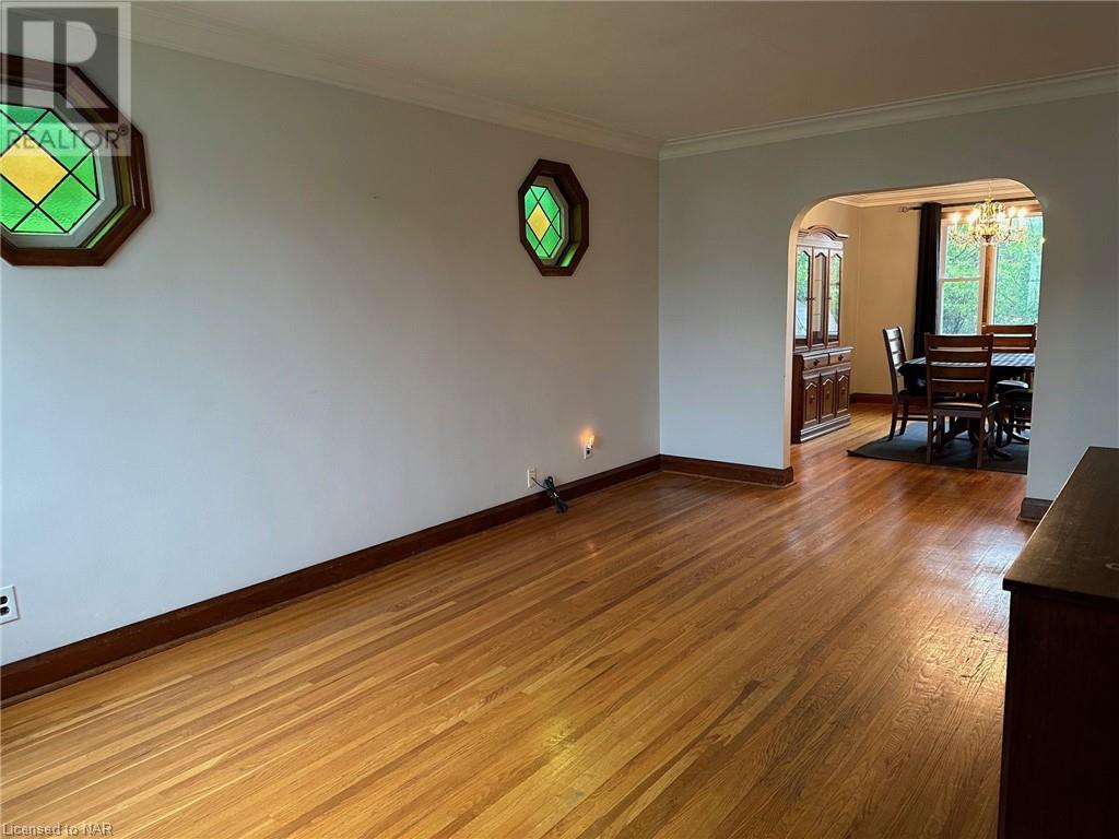 13 Garnet Street, St. Catharines, Ontario  L2M 5E6 - Photo 6 - 40673500