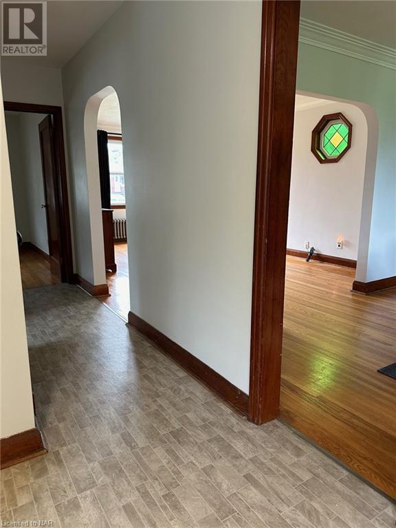 13 Garnet Street, St. Catharines, Ontario  L2M 5E6 - Photo 8 - 40673500