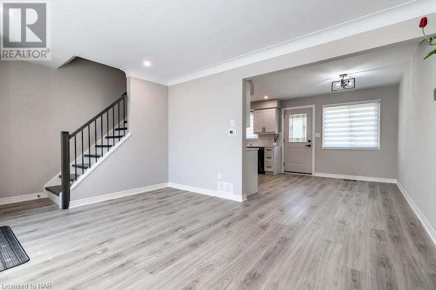 261 Scott Street Unit# B, St. Catharines, Ontario  L2N 1H9 - Photo 7 - 40673178