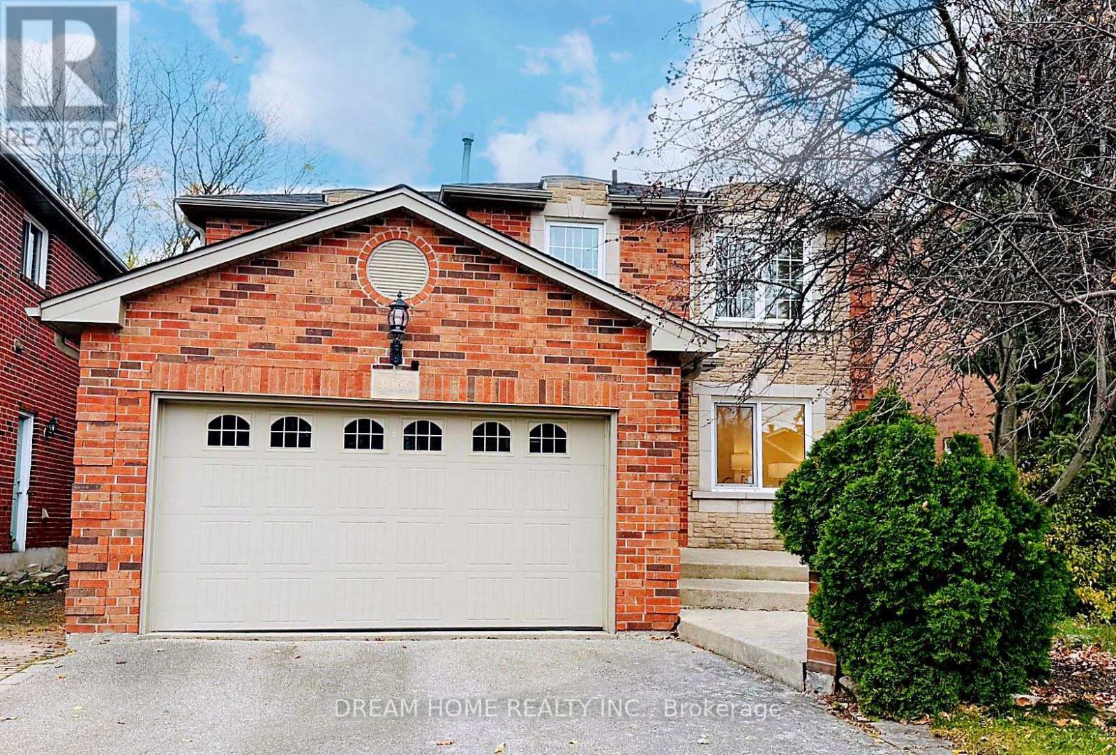 4066 Renfrew Crescent, Mississauga, Ontario  L5L 4J8 - Photo 2 - W10407587