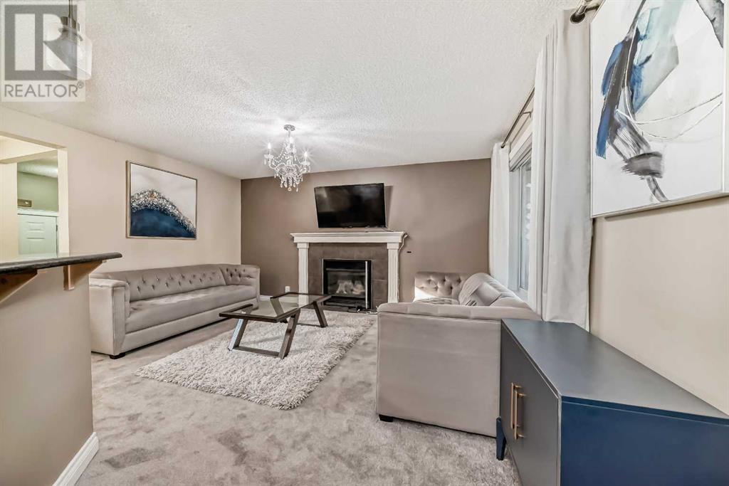 257 Bridlemeadows Common Sw, Calgary, Alberta  T2Y 4V4 - Photo 5 - A2177371