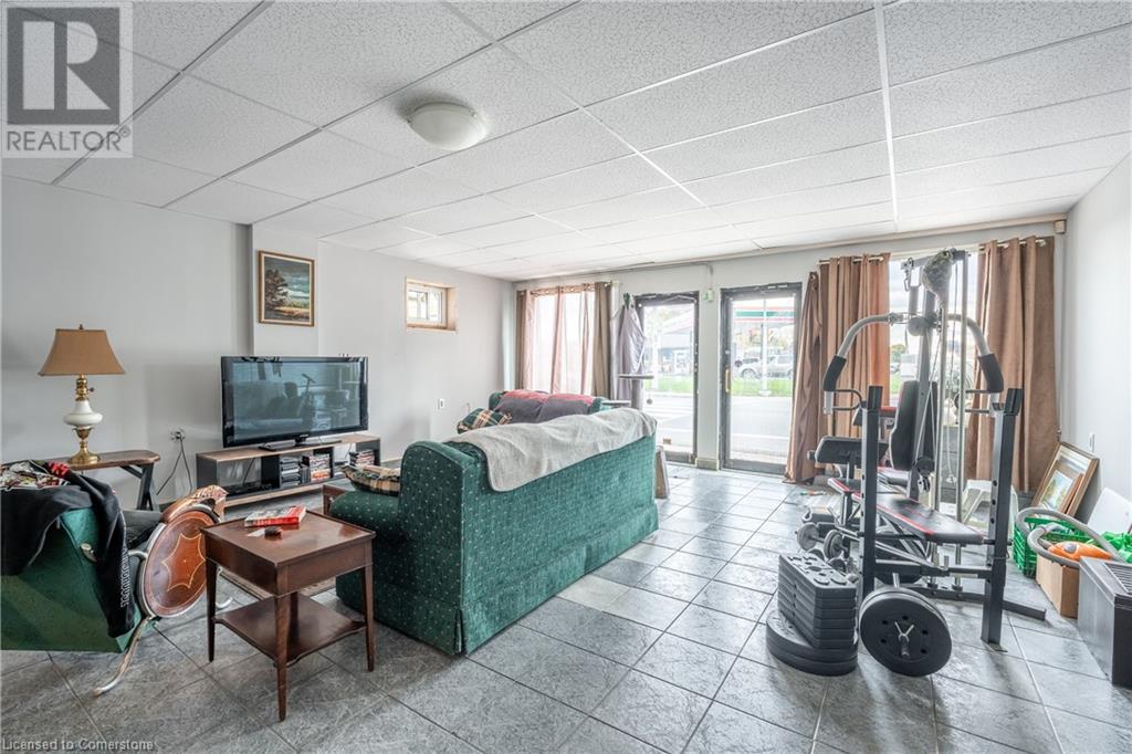 478 East Main Street, Welland, Ontario  L3B 3X6 - Photo 8 - 40673017