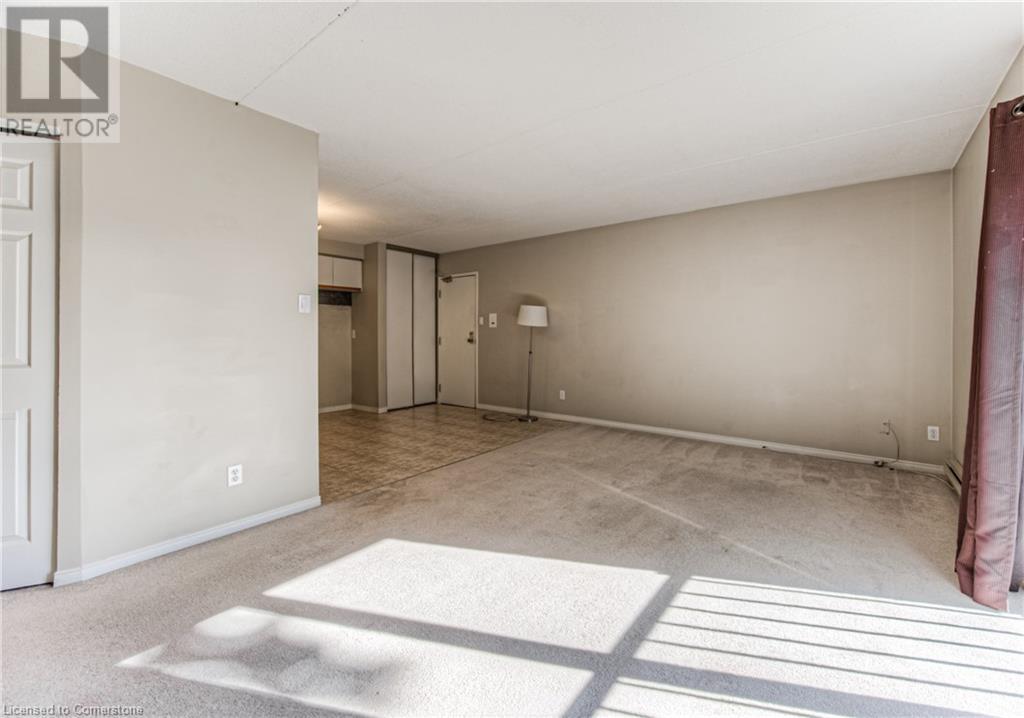 323 Northlake Drive Unit# 4, Waterloo, Ontario  N2V 1Z1 - Photo 18 - 40673700