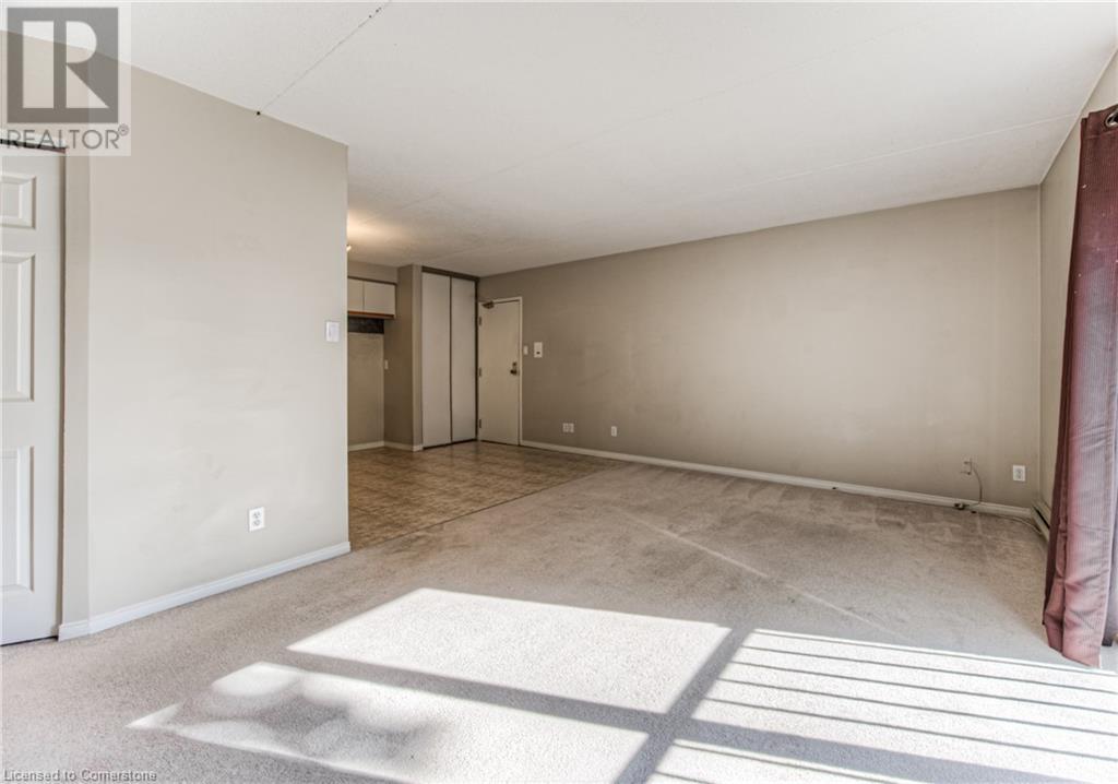 323 Northlake Drive Unit# 4, Waterloo, Ontario  N2V 1Z1 - Photo 25 - 40673700