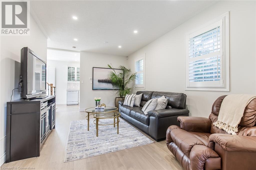 109 Peachwood Crescent, Stoney Creek, Ontario  L8E 5Z7 - Photo 7 - 40673759