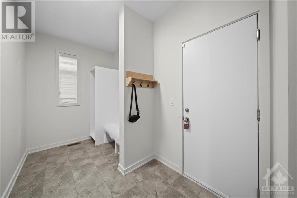 752 Wooler PlaceOttawa, Ontario  K1T 0T5 - Photo 14 - X10410841
