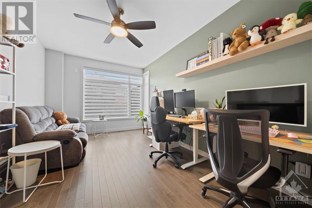 752 Wooler PlaceOttawa, Ontario  K1T 0T5 - Photo 4 - X10410841