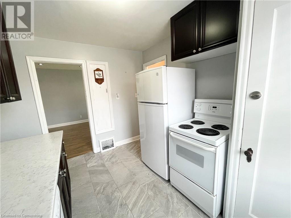 40 Elgin Street N, Cambridge, Ontario  N1R 5G9 - Photo 5 - 40673793
