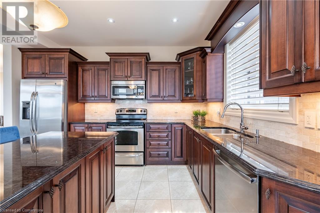 7 Meadowlark Drive, Port Colborne, Ontario  L3K 6E3 - Photo 13 - 40673608