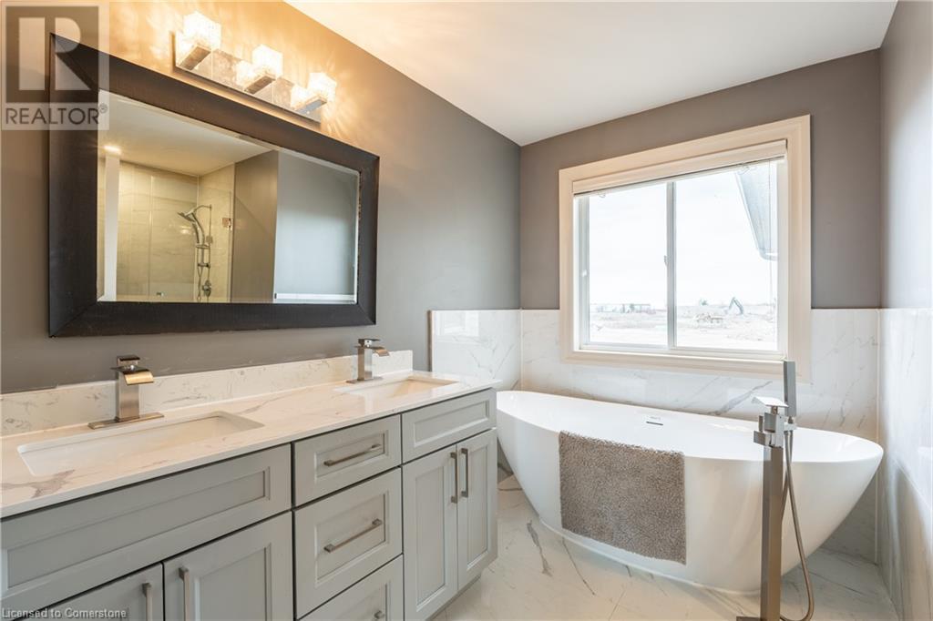 7 Meadowlark Drive, Port Colborne, Ontario  L3K 6E3 - Photo 21 - 40673608