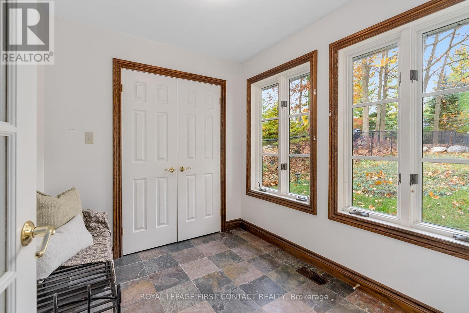 23 Barrie Terrace, Oro-Medonte, Ontario  L4M 1E8 - Photo 6 - S10408223