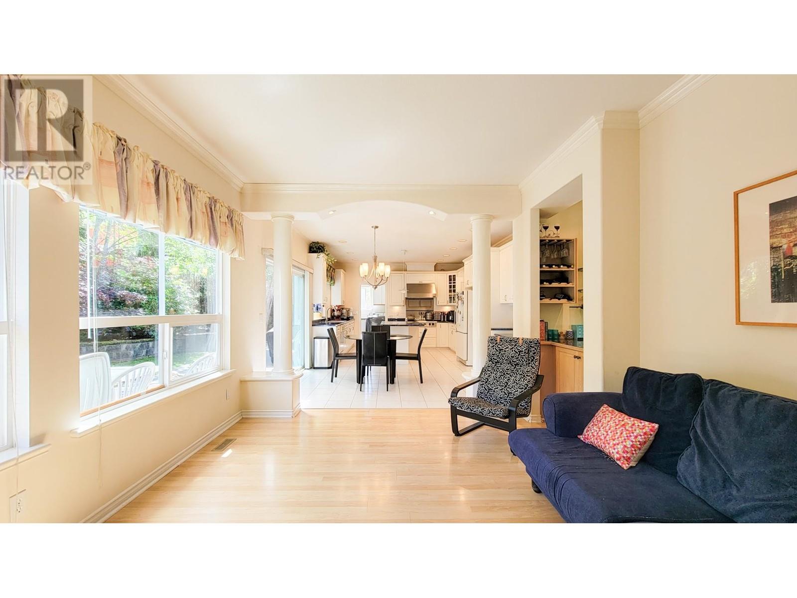 2525 Sapphire Place, Coquitlam, British Columbia  V3E 2Z1 - Photo 11 - R2941786